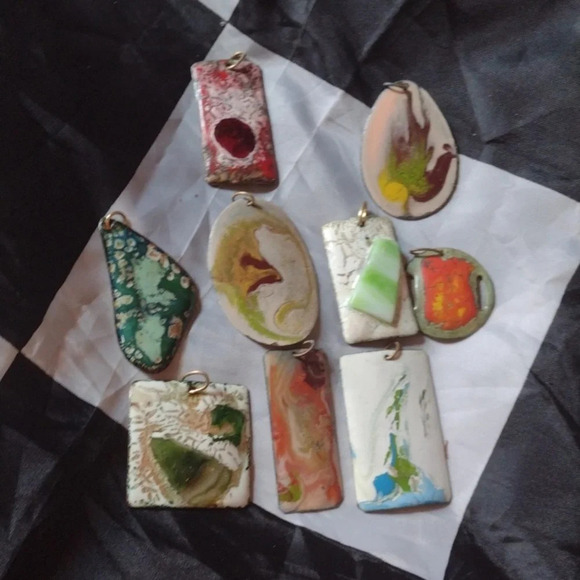 Handmade and Hand painted Ladies Necklace Pendants with clasps - Picture 1 of 3